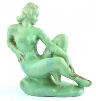 Ülő női akt, zöld mázas kerámia, jelzés nélkül, sérült, kopott, foltos, m: 26 cm, h: 26 cm.