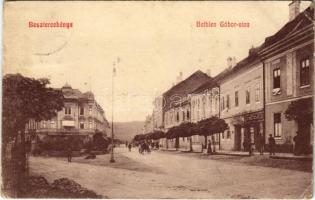 1934 Besztercebánya, Banská Bystrica; Bethlen Gábor utca, üzletek. Groszmann Testvérek kiadása 844. / street view, shops (Rb)