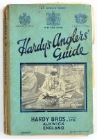 1929 Hardys Anglers Guide. Alnwick, Hardy Bros. Ltd., 374 p. Angol nyelven. Gazdag képanyaggal, színes mellékletekkel, korabeli reklámokkal. Félvászon-kötésben, sérült, laza kötéssel, egy kijáró lappal, kopott borítóval.