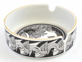 Hollóházi hamutál Szász Endre által tervezett dekorral. Matricás, jelzett, hibátlan. d: 10,5 cm