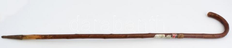 Fa túrabot fém jelvényekkel "Nov. 7. emléktúra" stb. h: 91 cm