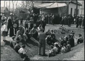 Buday J. László (?-?): Térzene, pecséttel jelzett fotó, 24×17,5 cm