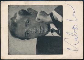 Kabos László (1923-2004) színész, komikus aláírása egy őt ábrázoló nyomtatványon, kissé foltos, a sarkán kis gyűrődéssel, 14x10 cm