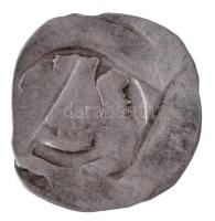 Ausztria ~1200. Bécsi denár Ag (0,82g) T:2-,3
Austria ~1200. Vienna denar Ag (0,82g) C:VF,F