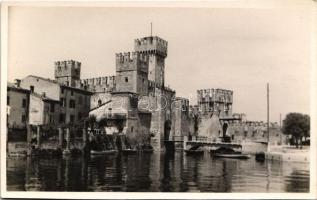 Sirmione, castle, boat, photo