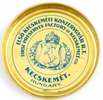Első Kecskeméti Konzervgyár R.T. fém díszdoboza, a tető belső oldalán jelzett, enyhén kopottas állap...