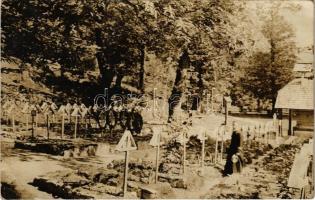 Heldenfriedhof / WWI Austro-Hungarian K.u.K. military heroes cemetery, priest. photo + K.u.K. Feldspitales Nr. 1508. v. T. (fa)