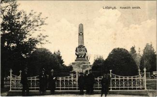 Letenye, megkoszorúzott Kossuth emlékmű. Özv. Miltényi Zoltánné kiadása (fl)