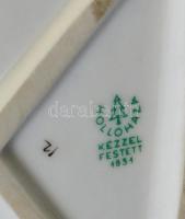 Hollóházi térdelő akt, kézzel festett, jelzett, hibátlan, m: 31 cm