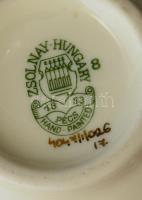 Zsolnay virág mintás porcelán vázácska Kézzel festett, jelzett, minimális kopással 9 cm