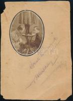 1921 Két katona egy női lábat bámul., Lábfétis. Fotó, kartonon 17x24 cm