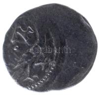 1270-1272. Denár Ag "V. István" technológiai hibás veret (durván félrecsúszott veret) (0,40g) T:2 Hungary 1270-1272. Denar Ag "Stephen V" technological error (very slipped struck) (0,40g) C:XF Huszár: 357., Unger I.: 268.