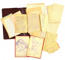 cca 1916-1920 I. világháborús katona front hagyatéka: katonatársakról készített rajzok, haza küldött tábori posta levelezőlapok, orosz hadifigságból hazaküldött levelek, levelezőlapok, közte YMCA is Kb 50 db