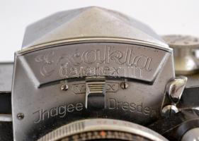 Ihagee Exakta Varex kamera, Carl Zeiss Flektogon 2,8/35 objektívvel bőrtokban. Balkezes kamera. Hozz...