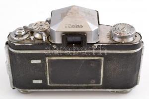 Ihagee Exakta Varex kamera, Carl Zeiss Flektogon 2,8/35 objektívvel bőrtokban. Balkezes kamera. Hozz...