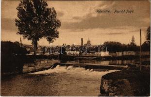 Késmárk, Kezmarok; Poprád folyó. Wiesner J. kiadása / riverside