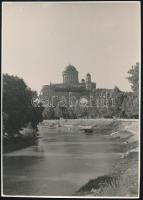 cca 1930-1940 Esztergom, bazilika és Mária Valéria híd, 2 db fotó, 17,5×12,5 cm