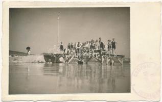 1927 Csopak, strand, fürdőzők. photo (EK)