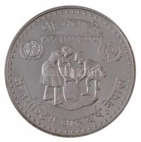 Nepál 1974. 100R Ag "Nemzetközi Gyermekév" T:1- (PP) 
Nepal 1974. 100 Rupees Ag "Int...