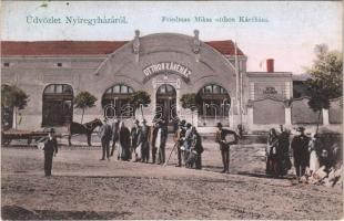 Nyíregyháza, Friedman Miksa Otthon kávéháza, sörcsarnok, várakozó emberek a villamos megállóban