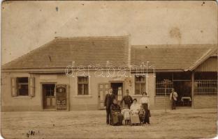 1910 Nagybecskerek, Zrenjanin, Veliki Beckerek; utca, dohánybolt és italmérés, katona, Dreher sör / street view with tobacco shop and inn, soldier, beer advertisement. photo (EB)