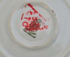 Apulum porcelán edény fedéllel, matricás, jelzett, apró kopásnyomokkal. m: 20 cm, d: 17 cm