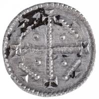 1141-1162. Denár Ag "II. Géza" (0,19g) T:1- patina / Hungary 1141-1162. Denar Ag "Geza II" (0,19g) C:AU patina Huszár: 152., Unger I.: 72.