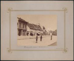 cca 1880 Nagyszeben, Disznódi utca, kartonra kasírozott, feliratozott fotó, 10,5×13,5 cm