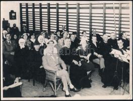 1938 Jándi Bernardin (1862-1952) celldömölko apát aranymiséje alkalmából rendezett ünnepség fotója, "Fotó "Pátria", hátoldalon pecséttel jelzett, 18x24 cm