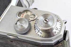 Zeiss Contax D fényképezőgép Carl Zeiss Biotar 2/58 objektívvel, foltos bőr tokban, akadó zárral, ka...