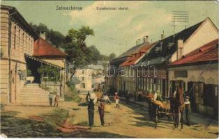 Selmecbánya, Schemnitz, Banská Stiavnica; Erzsébet utca, lovaskocsi, szálloda, üzlet. Joerges kiadása 1909. / street, horse cart, hotel, shops (EB)