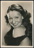 cca 1935 ,,Cinci Martin" feliratú, vintage fotó a Rhythmus zenész és artista ügynökség pecsétjével ellátva, 14,7x10,5 cm