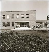 cca 1965 Budapesti divatbemutató (valószínűleg nem a gyári munkásnők számára készültek a bemutatott ...