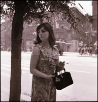 1969 Béres Ilona színésznő, Kotnyek Antal (1921-1990) budapesti fotóriporter hagyatékából 27 db vint...