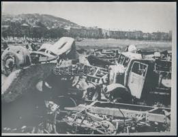 cca 1945 Budapest a háború után, dr. Kunszt János (1892 -1960) budapesti fotóművész hagyatékából 4 d...