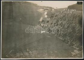 1917 Katonai felderítés, repülőtér légi felvétele, vintage fotó feliratozva, 11,6x16,4 cm