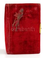 cca 1908-1941 Emlékkönyv, kopottas piros bársonykötésben, aranyozott lapélekkel, bejegyzésekkel, rajzokkal