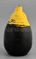 Gorka Lívia (1925-2011): Sárga-fekete váza, festett mázas kerámia, jelzett, hibátlan, m: 25,5 cm