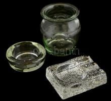 3 db üveg tárgy, közte hamutálak: 13x10 cm, d: 11,5 cm, váza, m: 12,5 cm