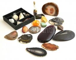 Vegyes ásványgyűjtemény, közte fosszília