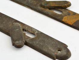 Régi réz ajtókilincs címerrel, kopottas állapotban, 24 cm