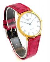 Raymond Weil 18K aranyozott óra, kvarc, működik, jelzett, bőr szíja enyhén kopottas, üveglapon karco...