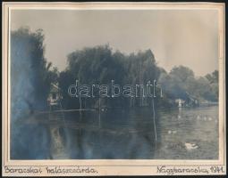 1941 Nagybaracska, a baracskai halászcsára fotója, fotó kartonon, feliratozva, 17x23 cm