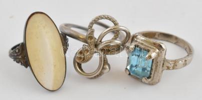 Vegyes bizsu tétel, közte: gyűrűk, brossok, medál