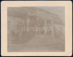 cca 1900-1910 Szilágybagosi Bánffy-kastély fotója, fotó kartonon, a felületén kopásnyomokkal, 8x10 cm