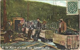 1911 Edmonton (Alta), At the mouth of a coal mine, miners with mine carts. TCV card (creases)
