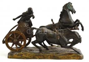 Glorcain jelzéssel: Gladiátor harci fogaton. Bronz szobor. Kantár hiányos / Glircain signed: Gladiator. Bronze sculpture. 41x28 cm