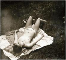 cca 1987 A természet lágy ölén, Menesdorfer Lajos (1941-2005) budapesti fotóművész hagyatékából, 9 d...