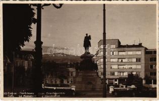1935 Sofia, Sofiya; Le Monument Tzar Osvoboditel / monument to the Tsar Liberator, shop. photo