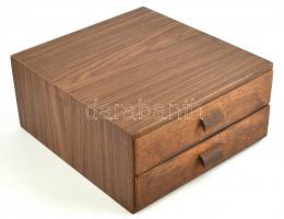 Diatárolásra kialakított kis méretű fa bútor, 2 fiókkal, össz. 500 dia tárolási kapacitással, jó állapotban, 15×34x32 cm
